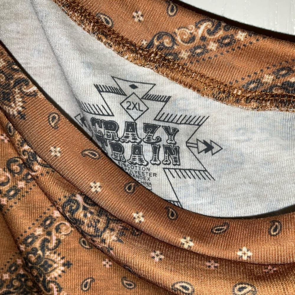 Top - Picture 3 of 4